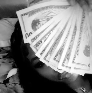 Meet your Posher, Cyana